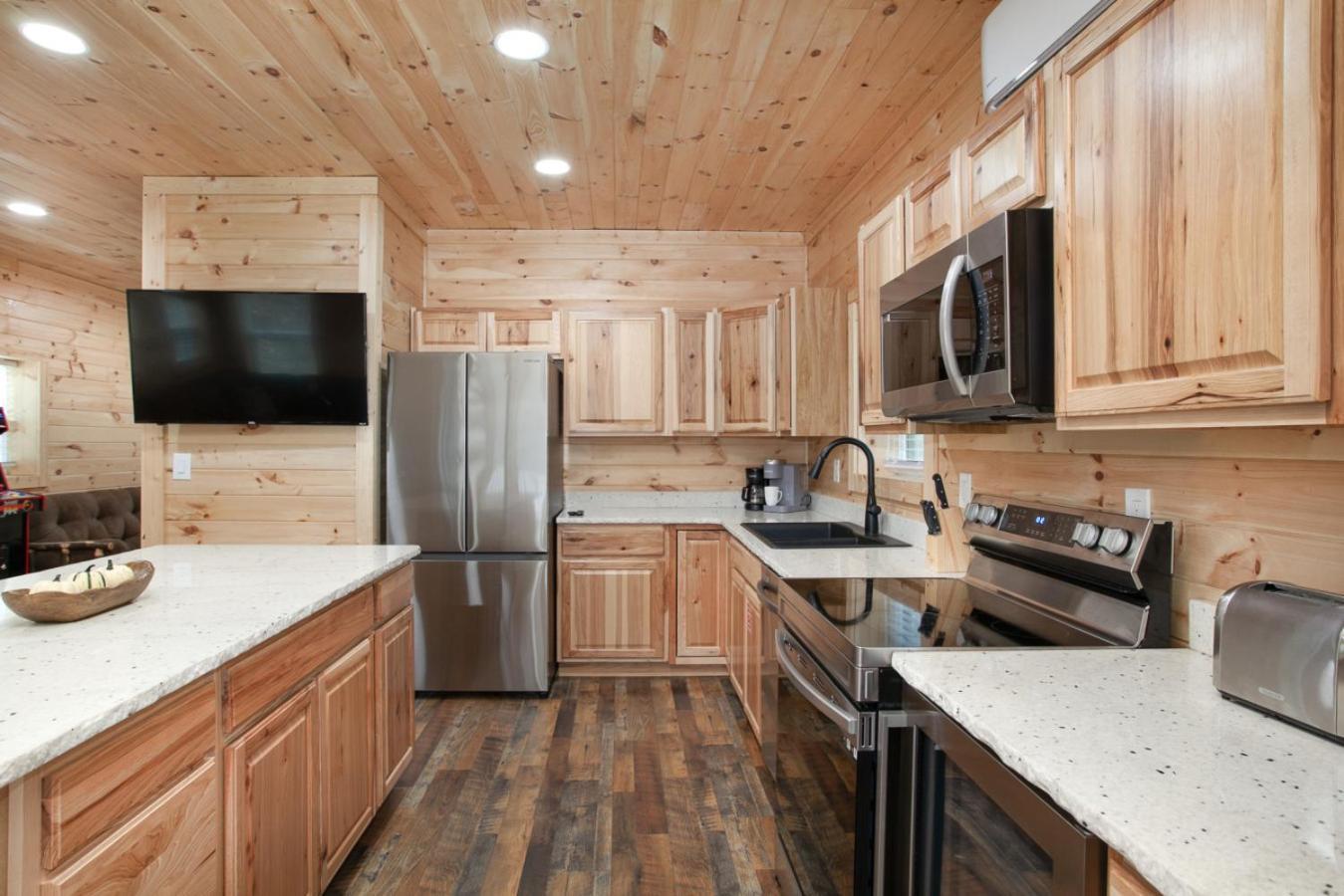 Whiskey Barrel W Hot Tub Arcade Game Fire Pit Villa Sevierville Luaran gambar