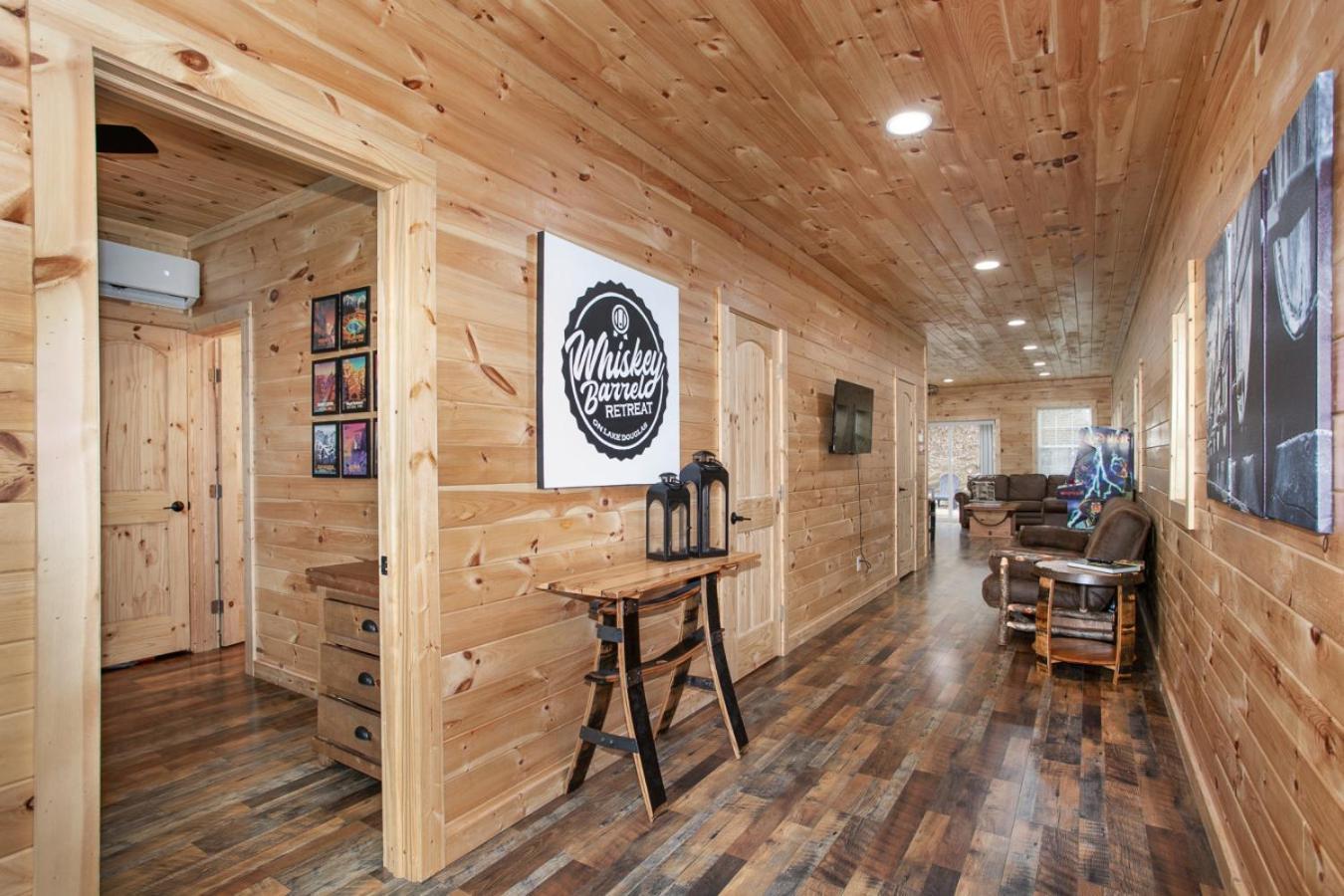 Whiskey Barrel W Hot Tub Arcade Game Fire Pit Villa Sevierville Luaran gambar